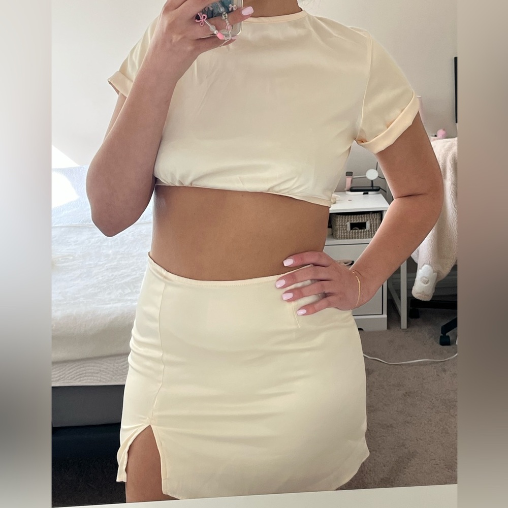 Crop & skirt set